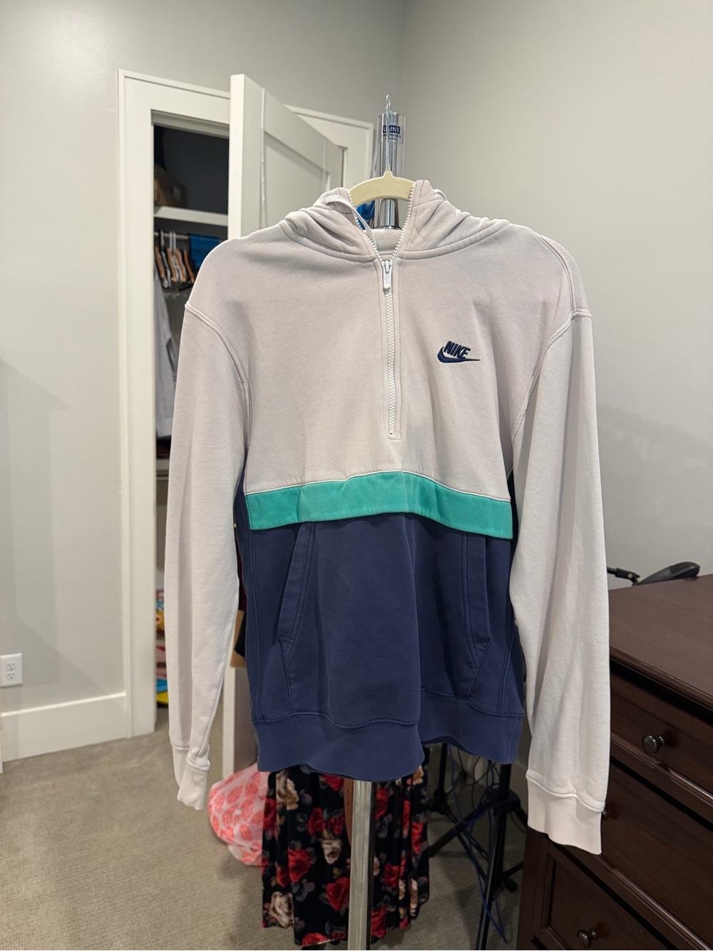 Nike Men’s Half-Zip Colorblock Hoodie — Light Gray, Teal, Navy